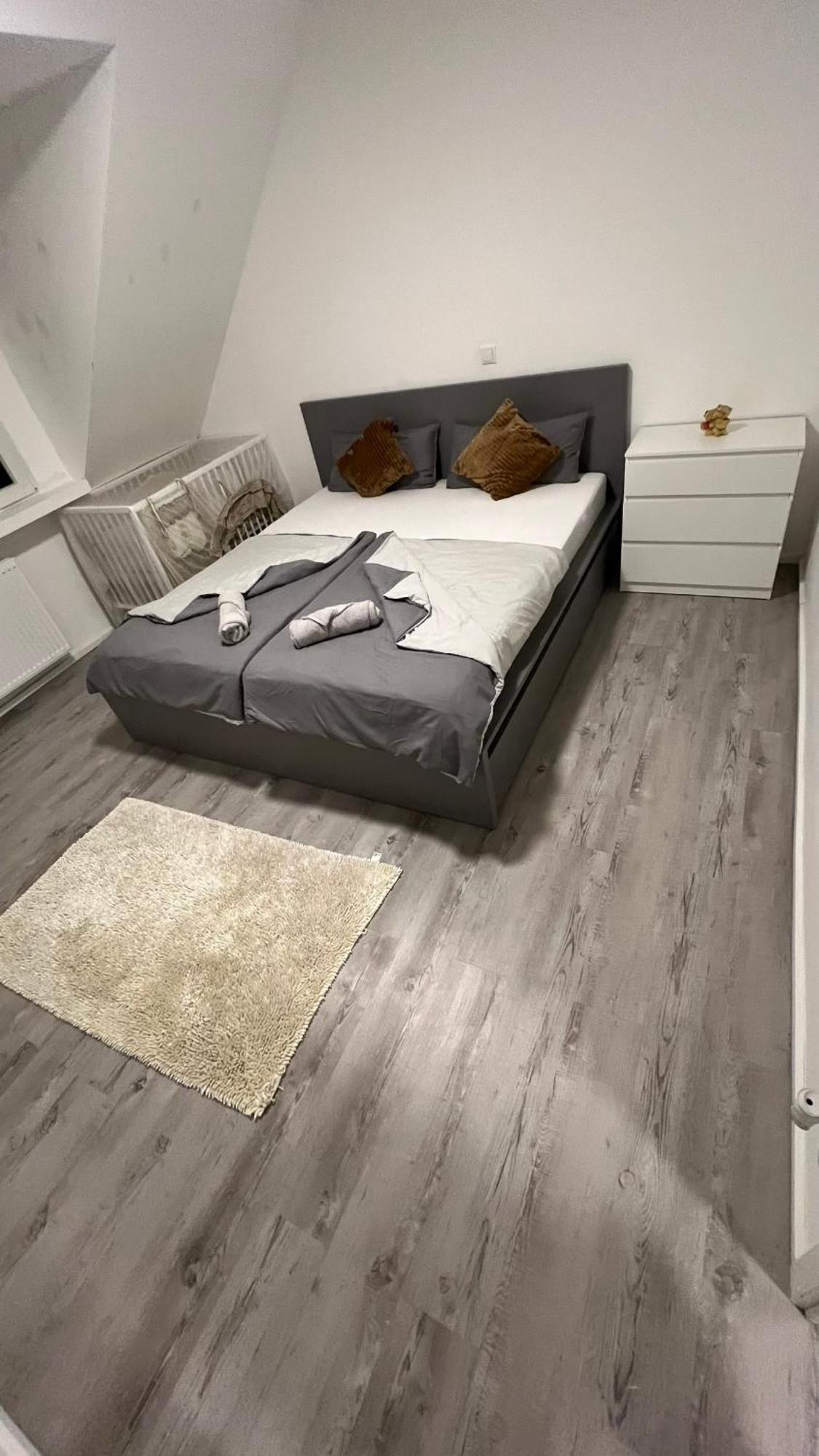Reviv - Traumhaftes 3 Zimmer Apartment Brühl Exterior foto